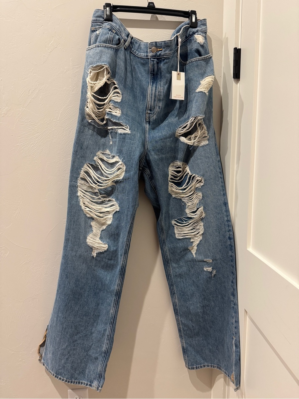 Good American Women’s Distressed Blue Denim Jeans - Relaxed Fit